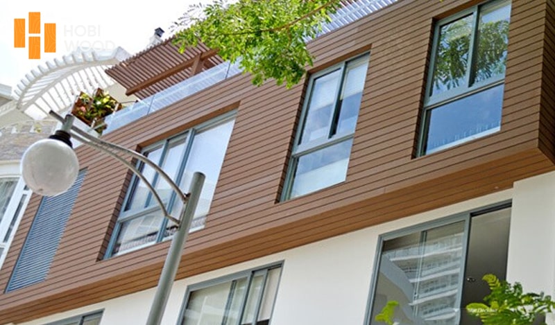 thi công ốp tường gỗ nhựa ngoài trời 02